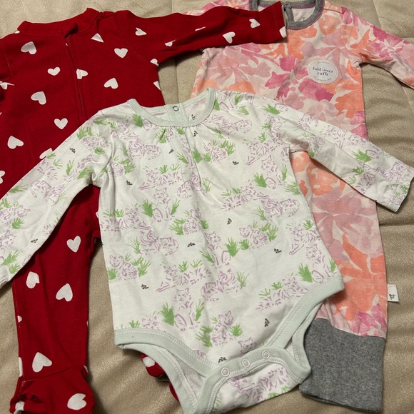 Burt's Bees Other - NWOT Burt’s Bees Baby Girl Bundle